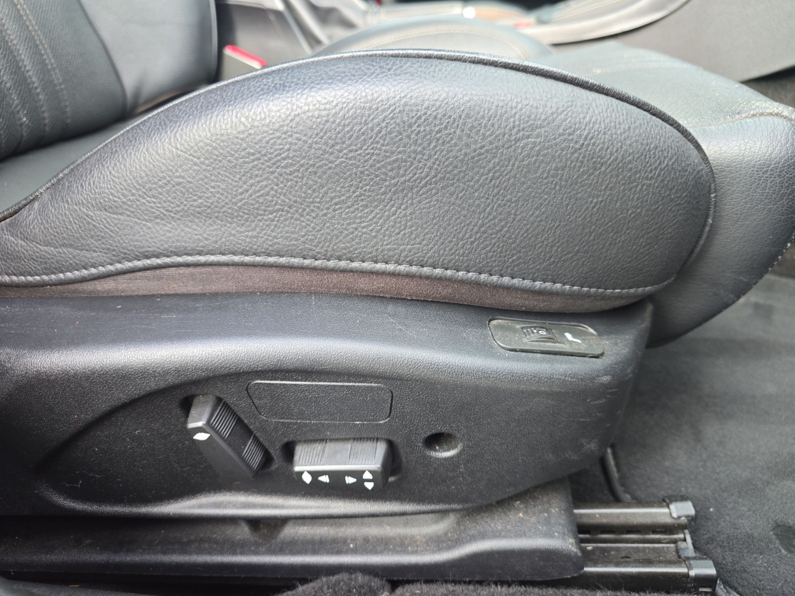 Fahrzeugabbildung Alfa Romeo 159 3.2 JTS V6 24V Q4 Turismo