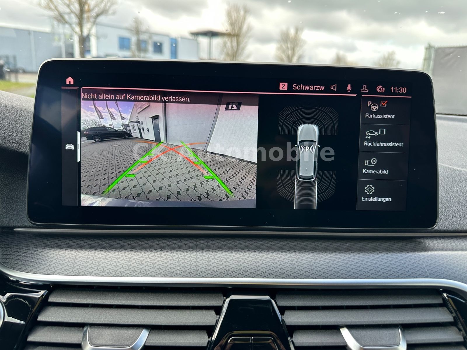 Fahrzeugabbildung BMW 520d xDrive M-Sport/Navi/Head-Up/LED/ACC/Kam.