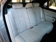 BMW 740 – 32 / 35