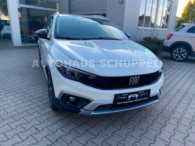 Fiat Tipo Cross LED, Kamera, Navi