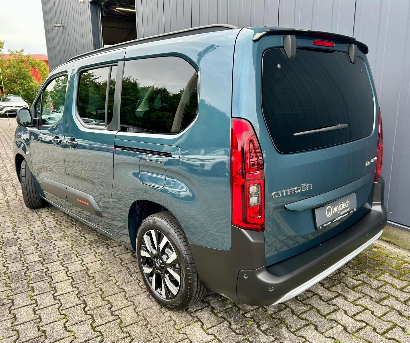 Citroën Berlingo 1.5 HDI EAT8 Max XL *XTR*KEY*LED*AHK*