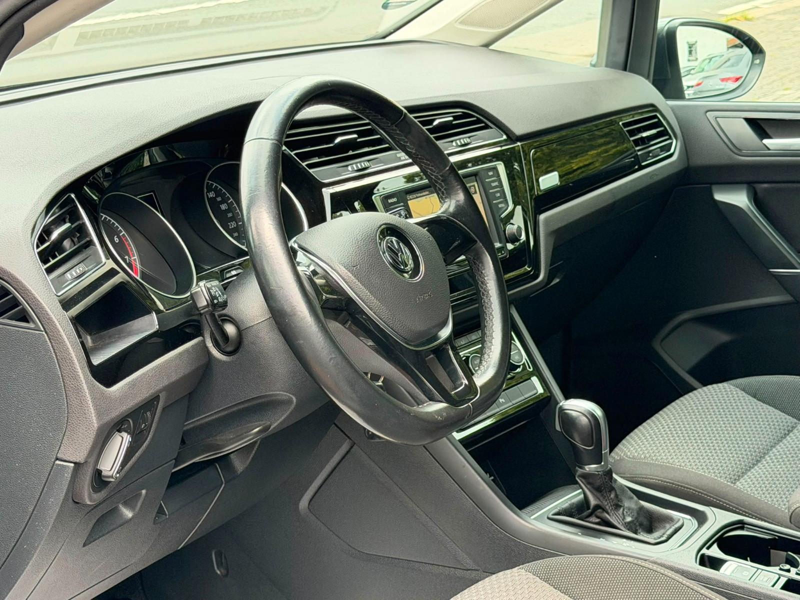 Volkswagen Touran 1.4 Comfortline BMT Kamera-Navi-7.Sitzer-