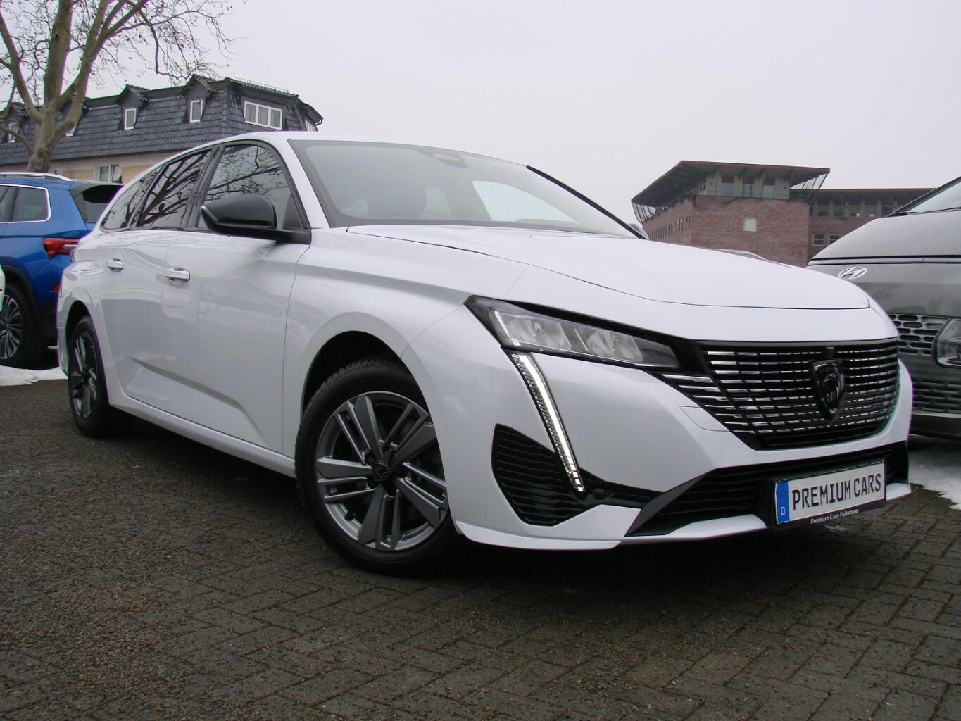 Peugeot 308 1.5L Allure ACC AHK LED Navi Kamera