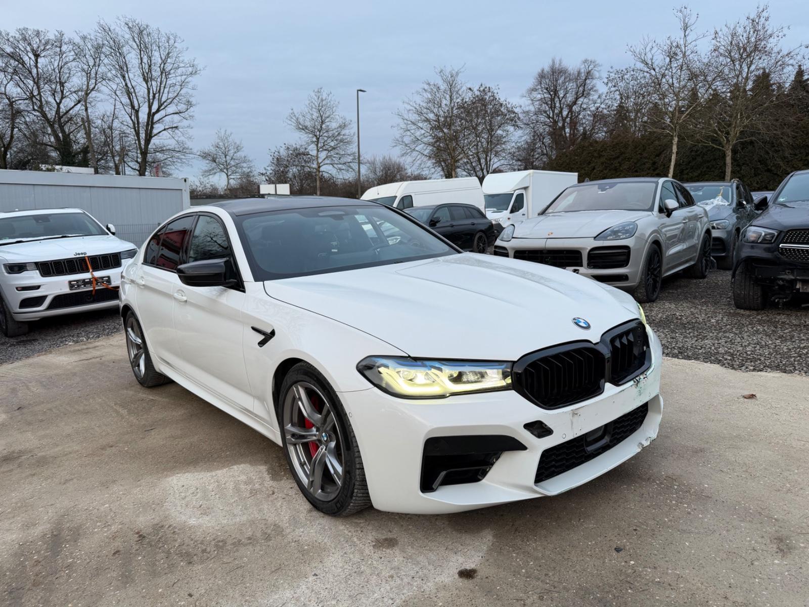 BMW M5 Limousine Competition carbon Fernseher