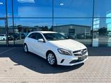 Mercedes-Benz A 180 Style LED Navi Einparkhilfe Sitzhzng. 16" - Mercedes-Benz: Weiß, Limousine