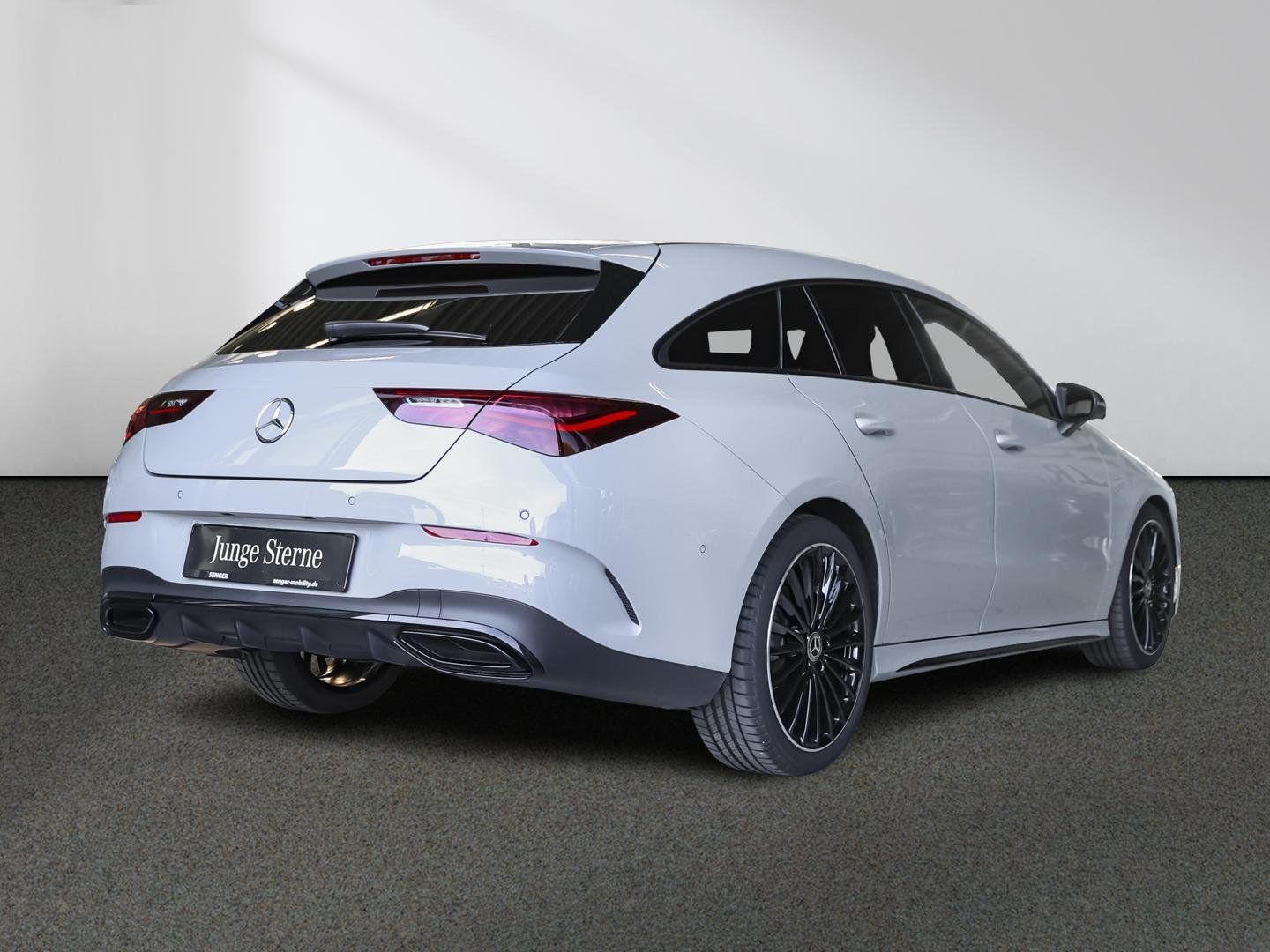 Mercedes-Benz CLA 200 SB AMG Special Edition Night 19 Pano foto 3