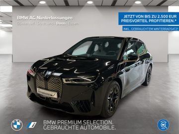 BMW Leasingangebot: BMW iX xDrive40 Leasing ab 561,00€¹ AHK Laser
