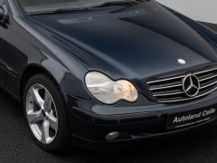 Foto Nummer 17: MERCEDES-BENZ C 180