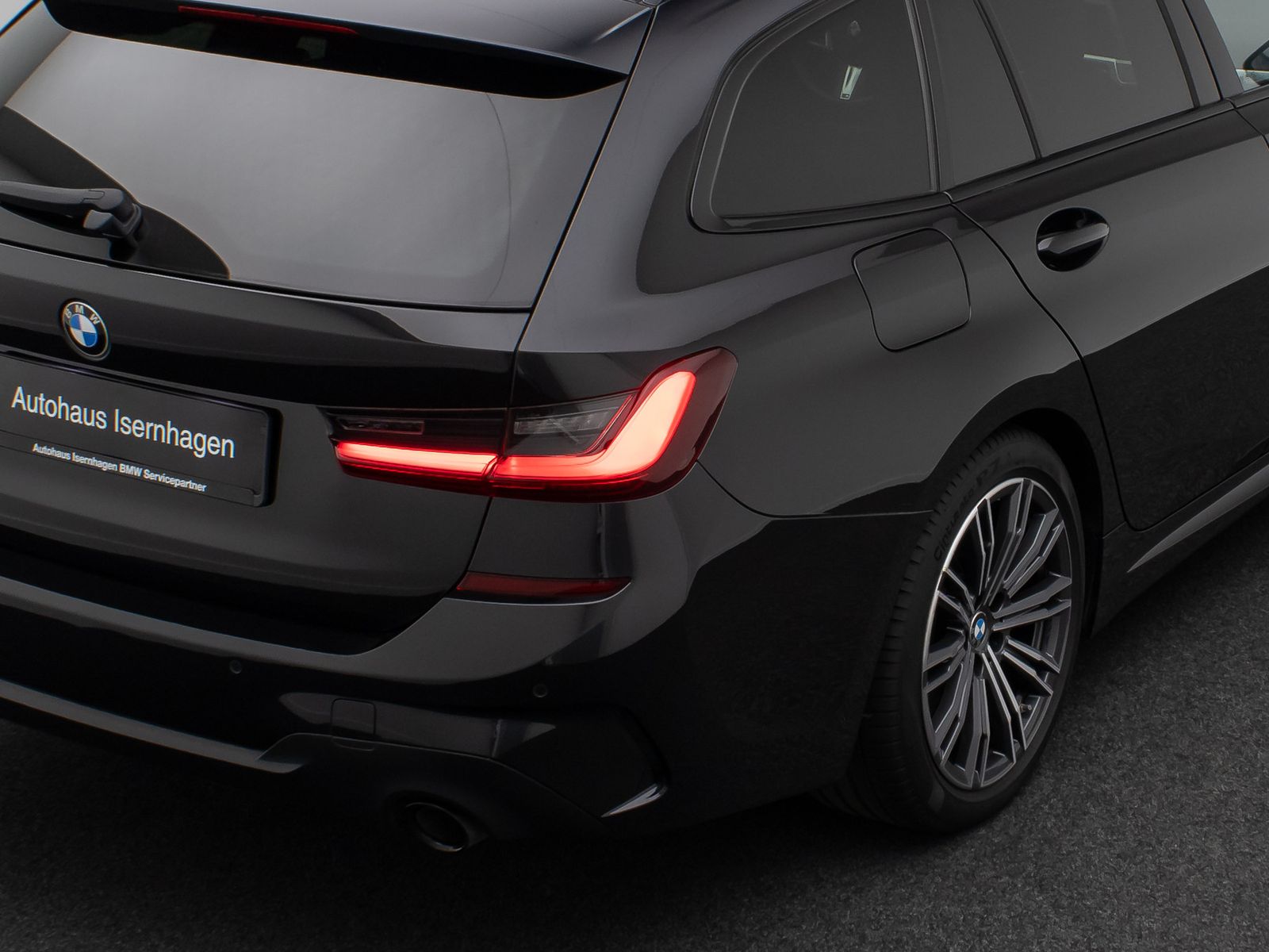 Fahrzeugabbildung BMW 320d M Sport Panorama DAB Laser HiFi Komfort