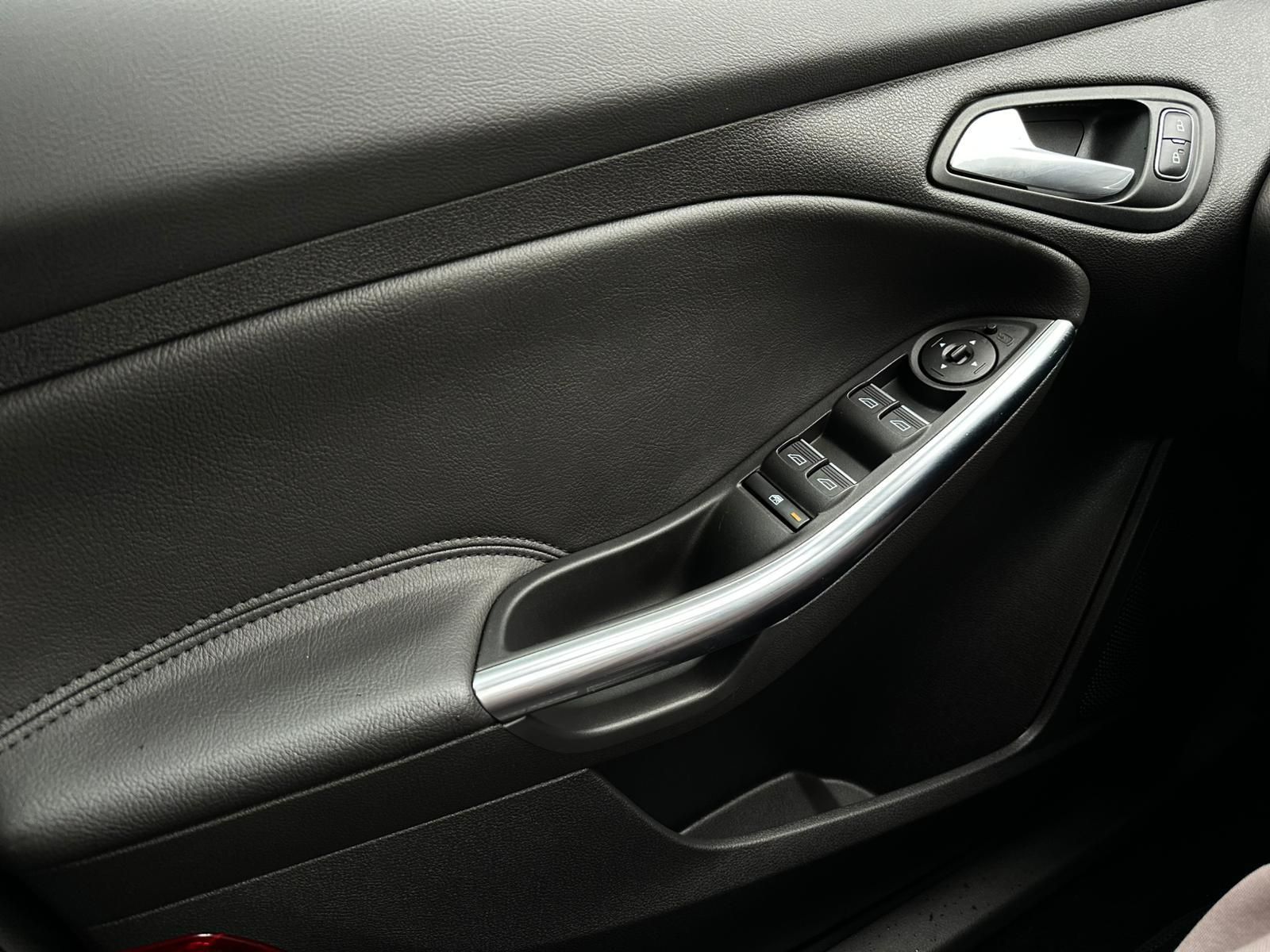 FORD Focus 2.0EB ST* BIXEN#SHZ#LH#FH#NAVI#TEMPO#SONY - Image 18