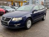 Volkswagen Passat Variant Comfortline*SHZ*PDC*KAMERA*NAVI* - gebrauchte VW Passat Variant aus dem Jahr 2010