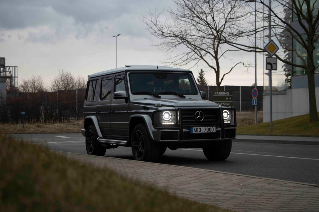 Mercedes-Benz G 500