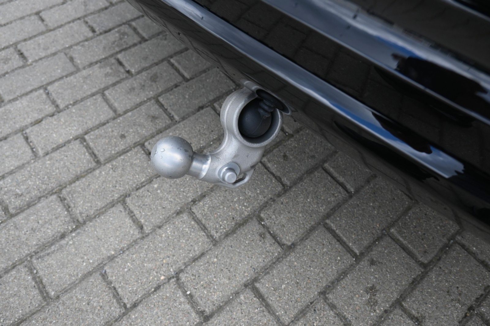 Fahrzeugabbildung Volvo XC60 T6 RC AWD Plus Black Edition*360°*ACC*AHK