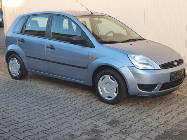 Ford Fiesta 1.3 51 kW  Klima Servo 1 Hand