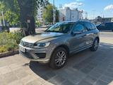 Volkswagen Touareg 7P R Line 3.0 TDI 4Motion - VW Touareg Gebrauchtwagen in Nürnberg