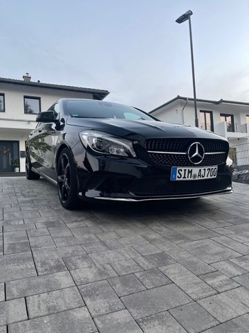 MERCEDES-BENZ CLA 200 Shooting Brake CLA 200 d 4MATIC DCT ...
