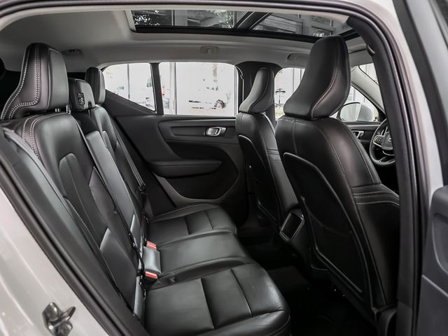 Volvo XC40 Momentum Pro 2WD Parkassistent-Paket Leder