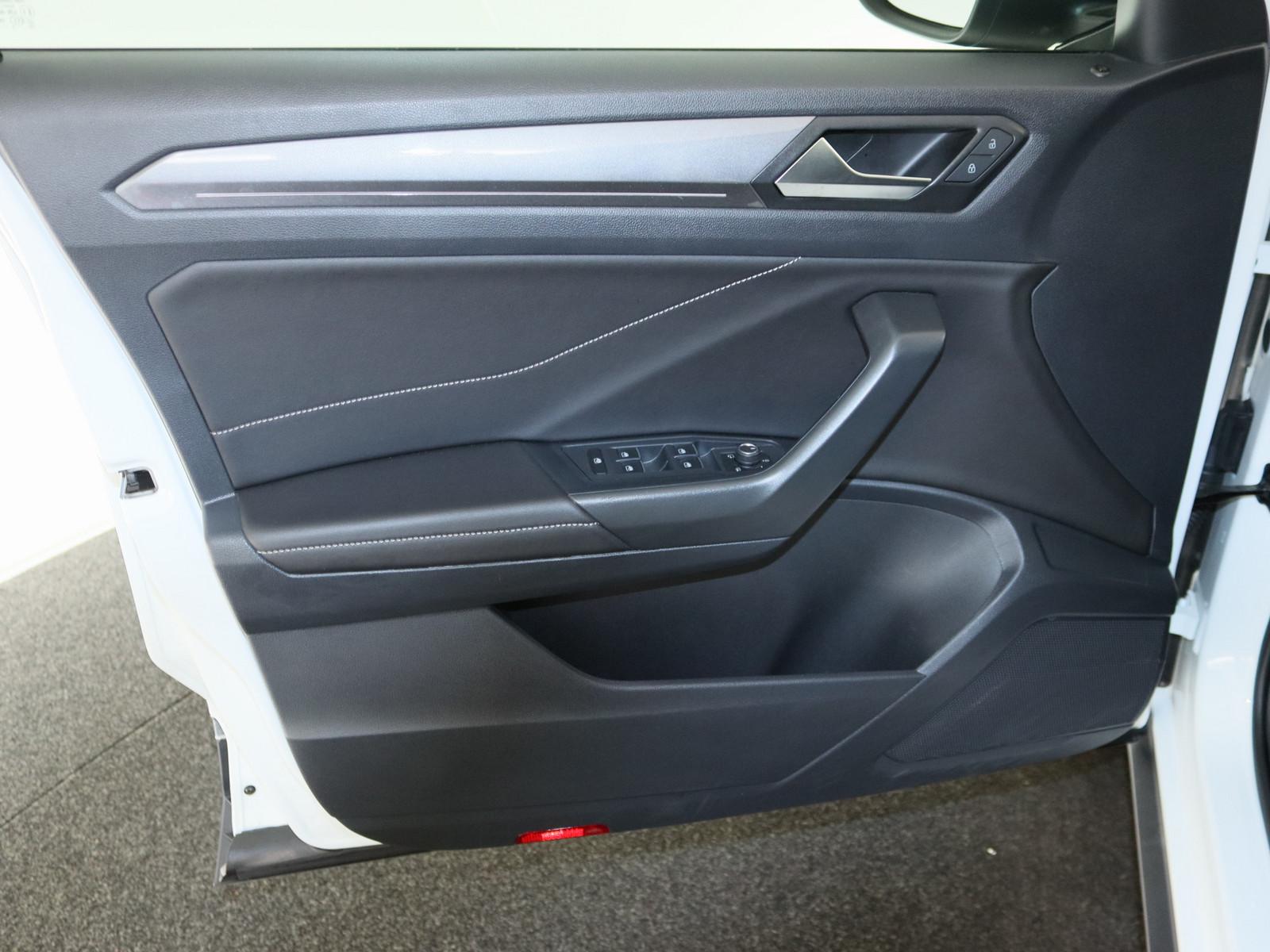 Volkswagen T-Roc 1.5 TSI Style AHK PANO LED ACC NAVI KAMERA, миниатюра 11