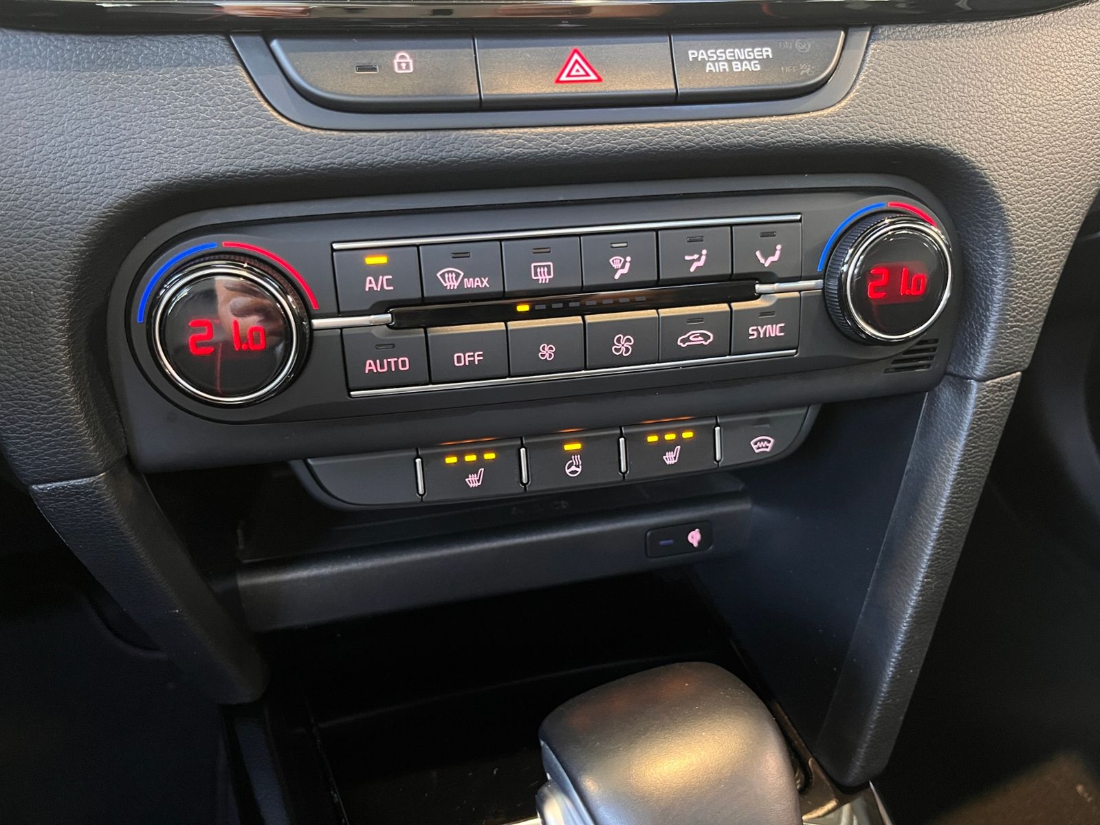 Fahrzeugabbildung Kia ProCeed GT AHK PANO KLIMA LED NAVI ALU