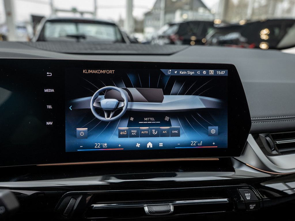 BMW 218 Active Tourer - Bild 17