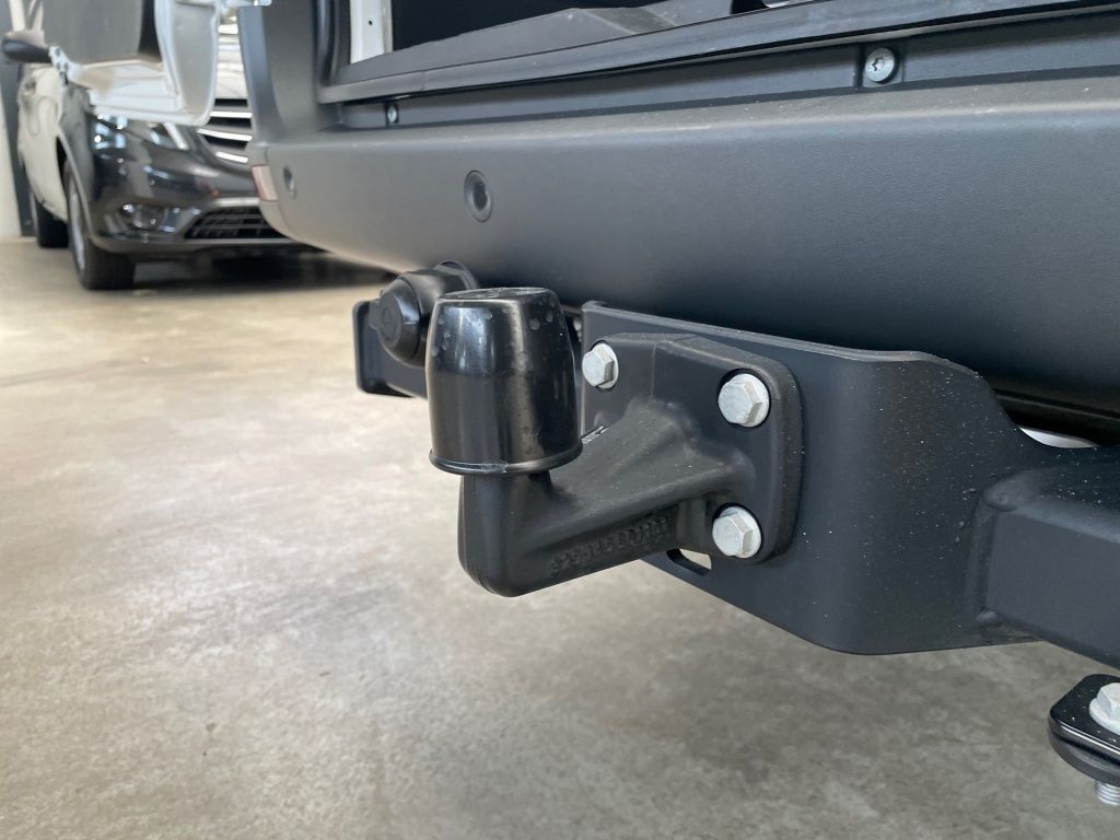 Fahrzeugabbildung Mercedes-Benz Sprinter 317 Mixto PRO L3H2 5 Sitze 3,5t AHK