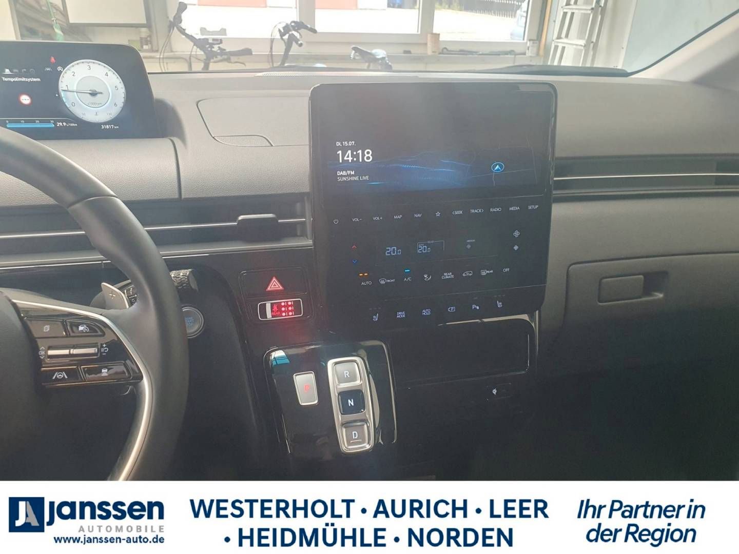 Fahrzeugabbildung Hyundai STARIA 9-Sitzer TREND