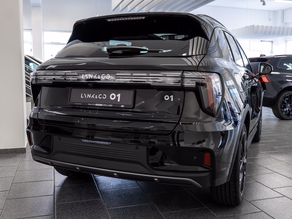 Lynk&Co 01 1.5 TD PHEV 206 kW More W-LAN ACC LED PANO