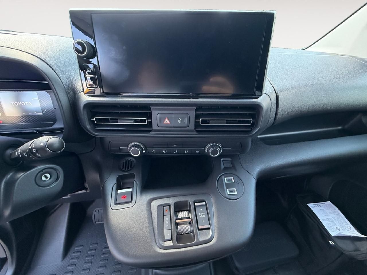 Fahrzeugabbildung Toyota Proace City L1 Meister
