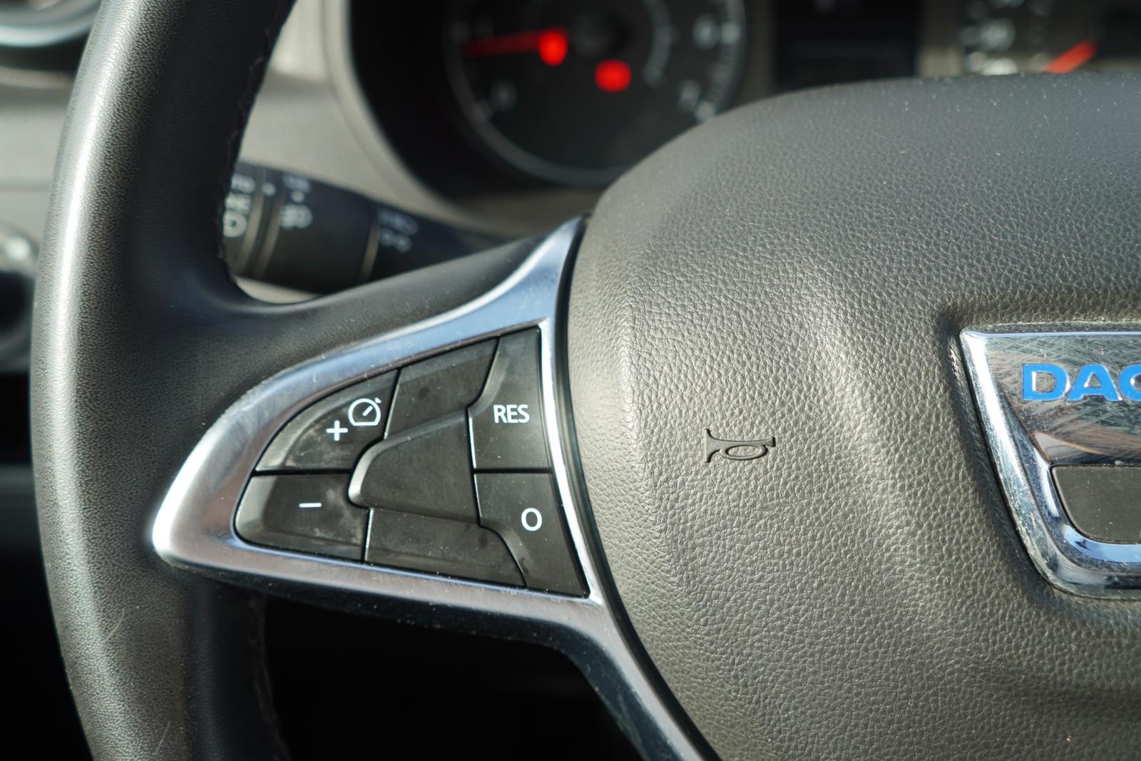 Dacia Duster II 1.3 TCE Celebration Navi Kamera AHK