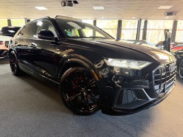 Audi Q8 - 2