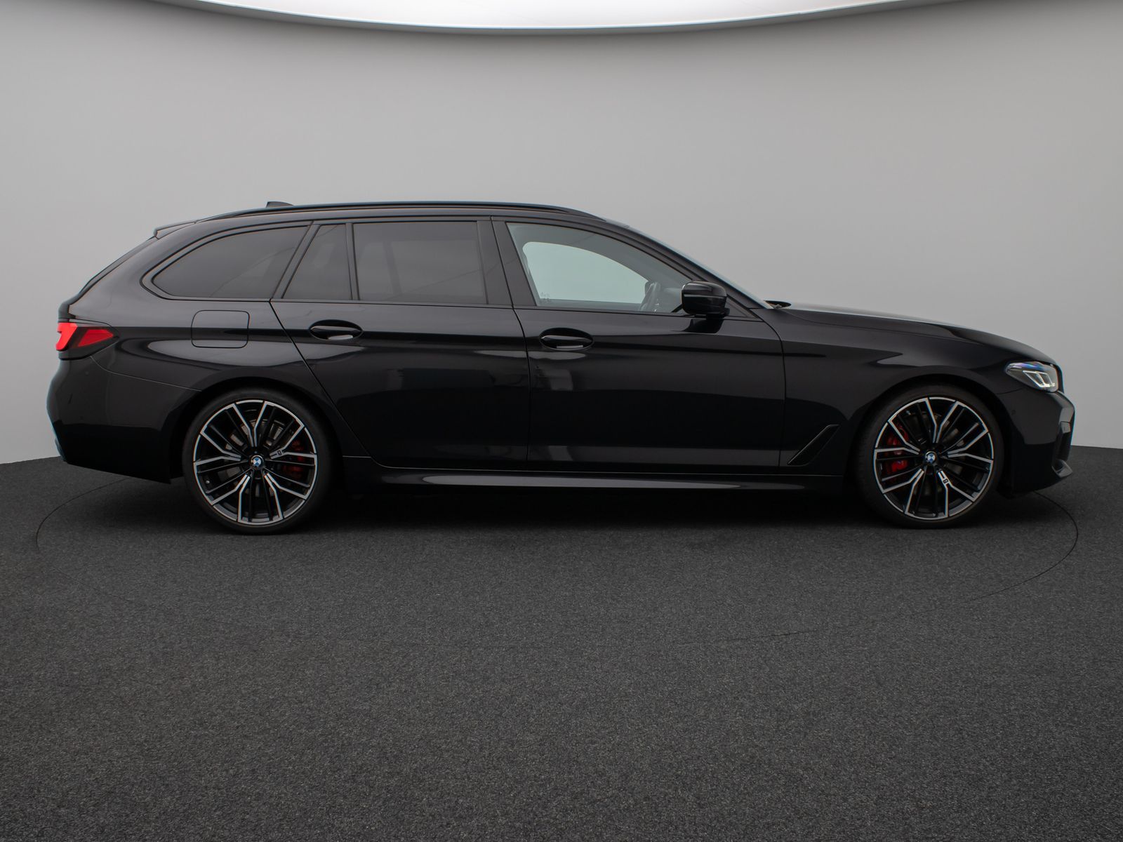 Fahrzeugabbildung BMW 540d xD M Sport Panorama Kamera Laser TV HUD H/K