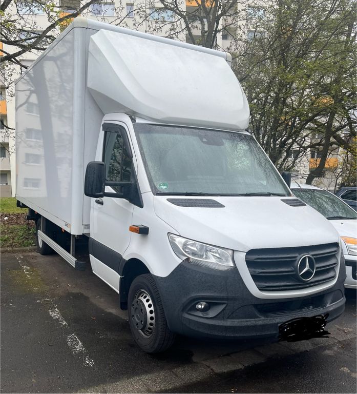 Image of Mercedes-Benz Sprinter