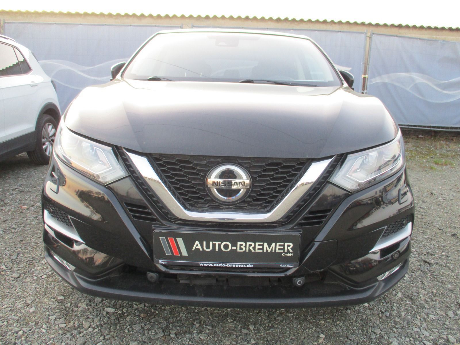 Fahrzeugabbildung Nissan Qashqai 1,3 DIG-T  N-Connecta Winterpaket