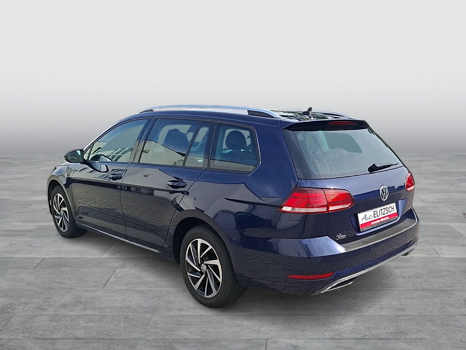 Fahrzeugabbildung Volkswagen Golf VII Variant TDI Join DSG Navi PDC SH LM