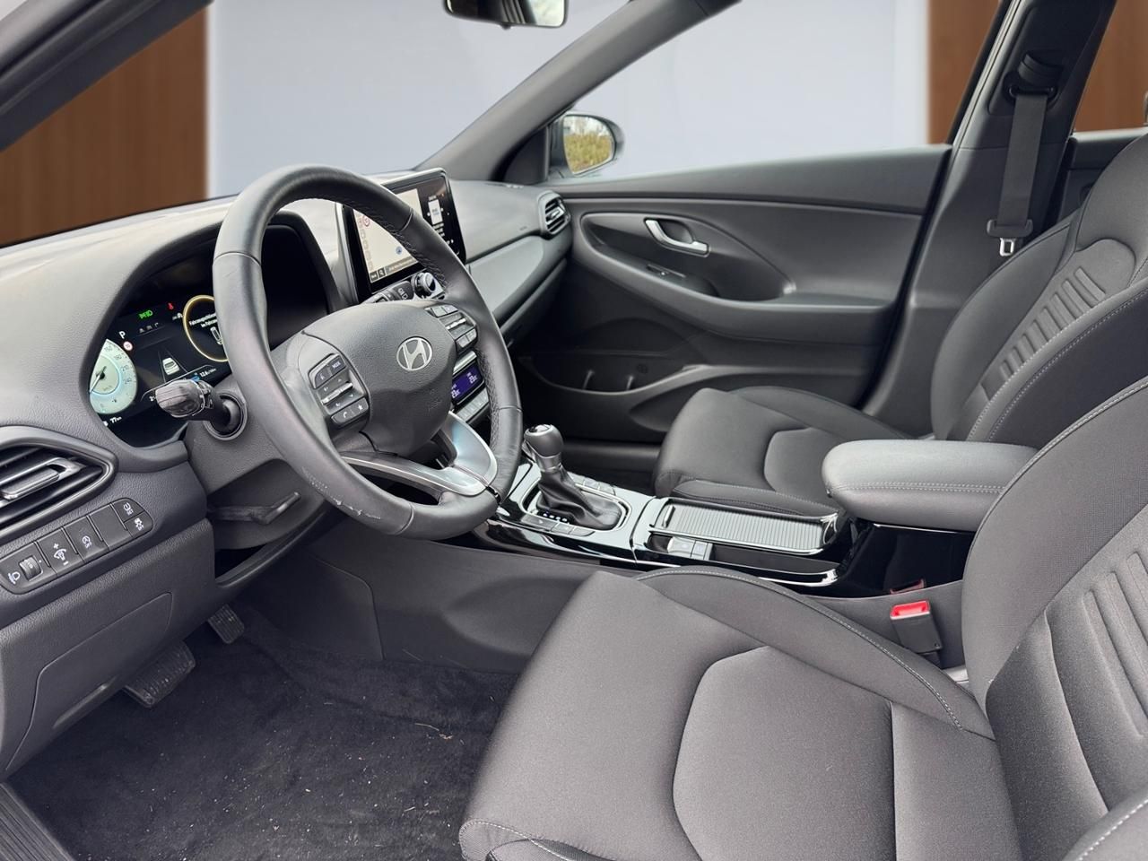 Fahrzeugabbildung Hyundai i30 ADVANTAGE *AUTOMATIK*LED*NAVI*KLIMAA*KAMERA*
