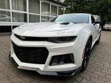 Chevrolet Camaro Coupé Turbo/Kamera/ - Chevrolet Camaro mit Benzin-Antrieb: Weiß