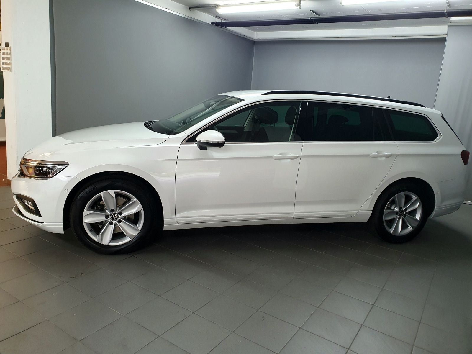 Volkswagen Passat Variant Business 2.0TDI DSG ACC IQ.LIGHT foto 2