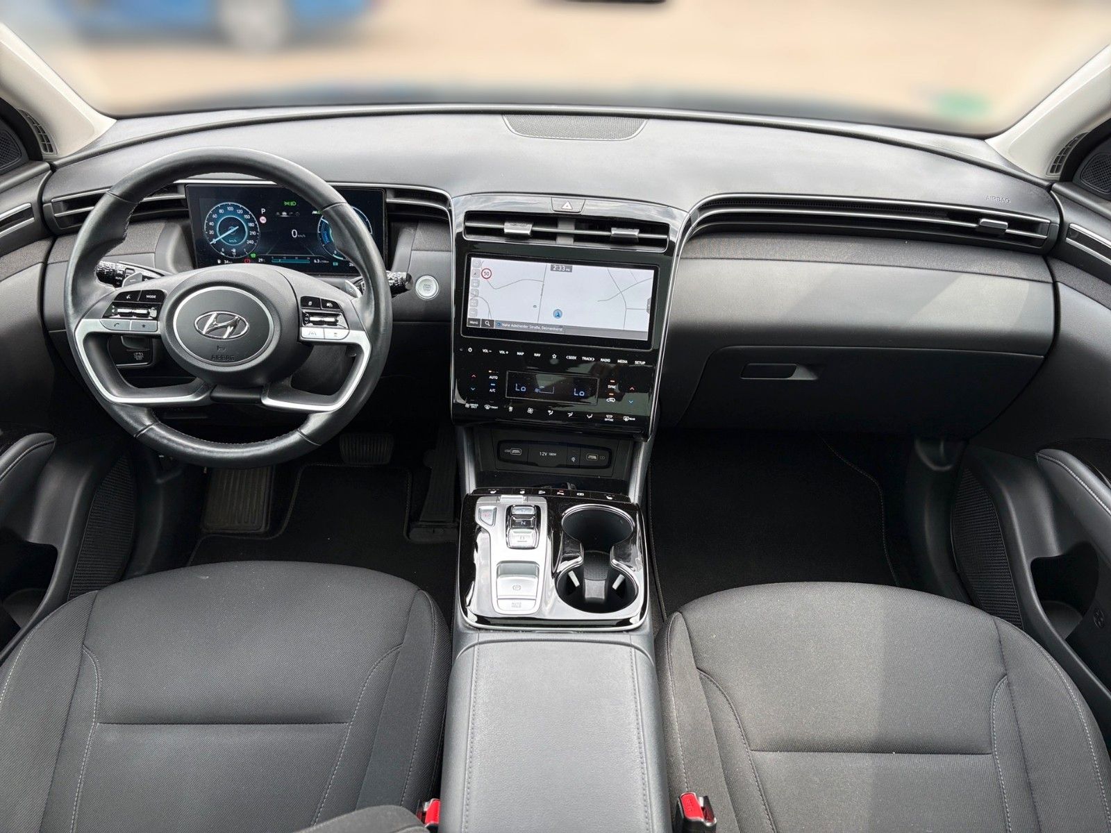 Fahrzeugabbildung Hyundai Tucson Trend Hybrid PANO + Assistenz-Paket