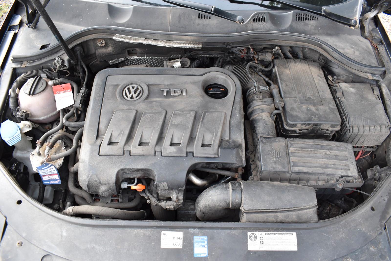 Volkswagen Passat 2011 — photo 29