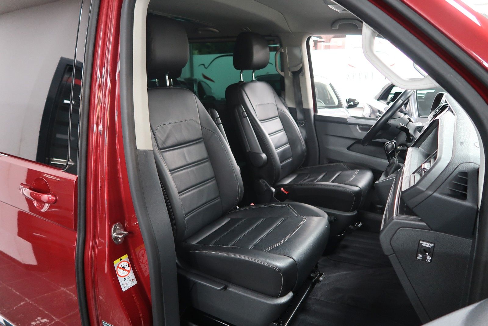 Volkswagen T6.1 ABT 230PS AHK 4MOTION Generation Six 1Hand foto 21