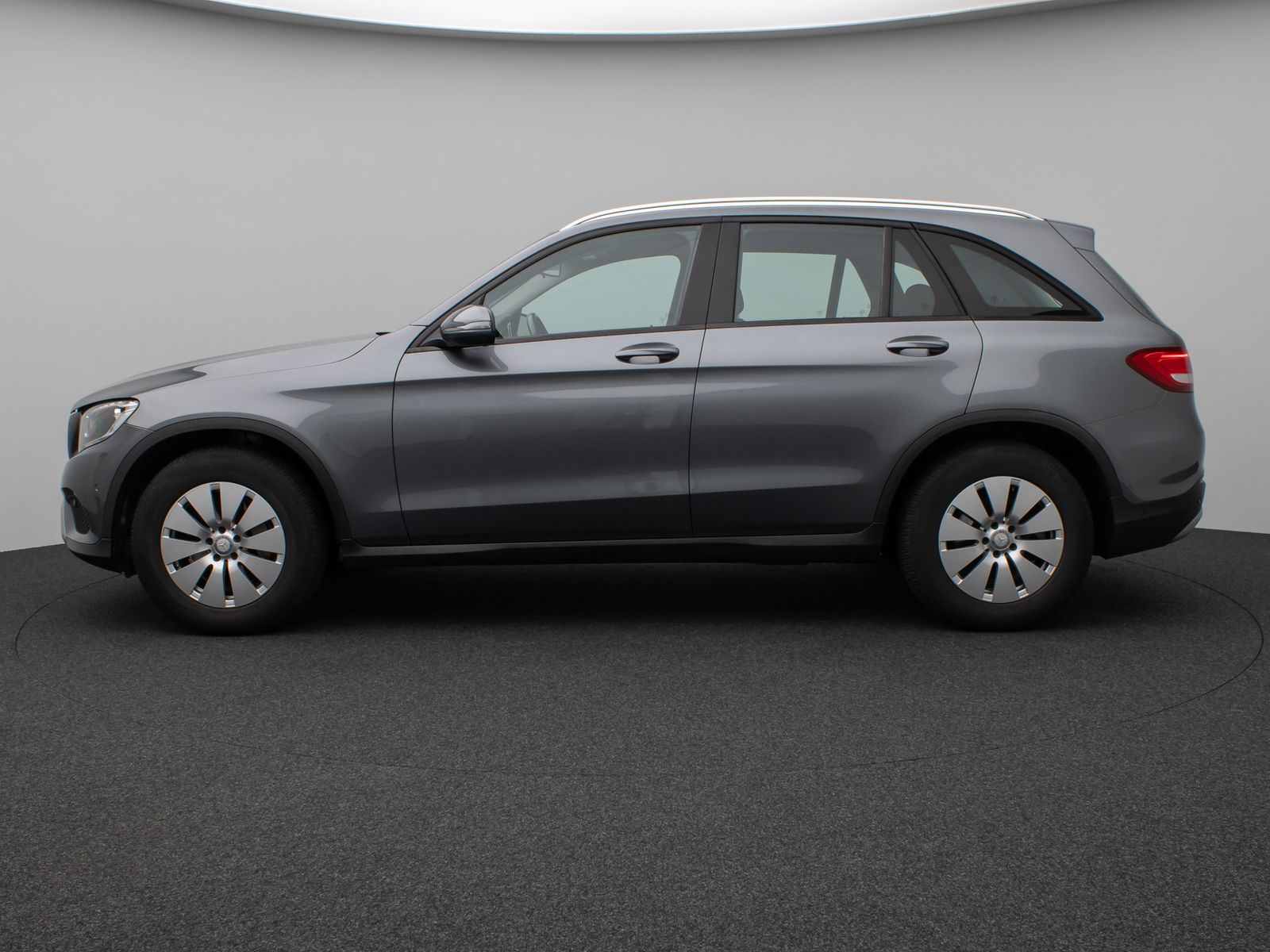 Fahrzeugabbildung Mercedes-Benz GLC 250 4Matic Kamera AHK Navi Sitzhzg
