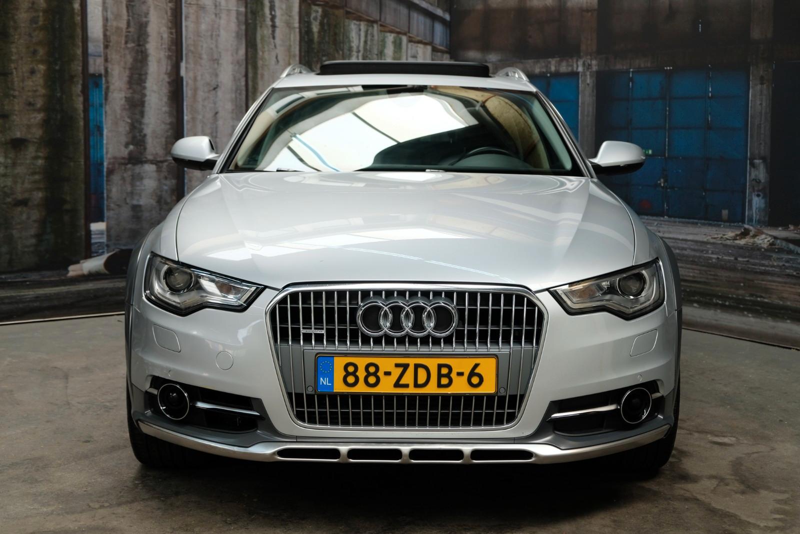 Audi A6 Allroad quattro 3.0 TDI Leder*Xenon*Pano*Voll
