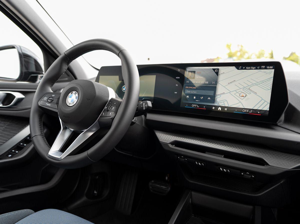 BMW 1 Series PANO AdLED KoZg SpSitze SpieglP ParkA S-Glas, миниатюра 18