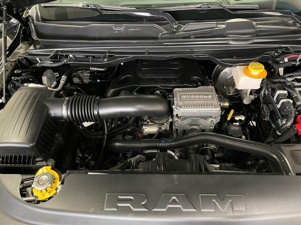 Fahrzeugabbildung Dodge RAM LIMITED NIGHT RAMBOX-TAILGATE-ETORQUE-HUD-23
