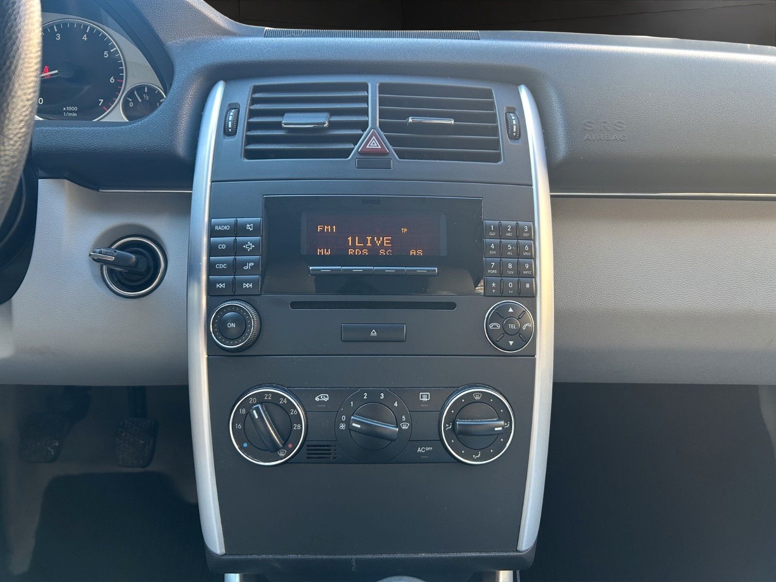 Fahrzeugabbildung Mercedes-Benz B 150 Klima/1Hand/AHK/