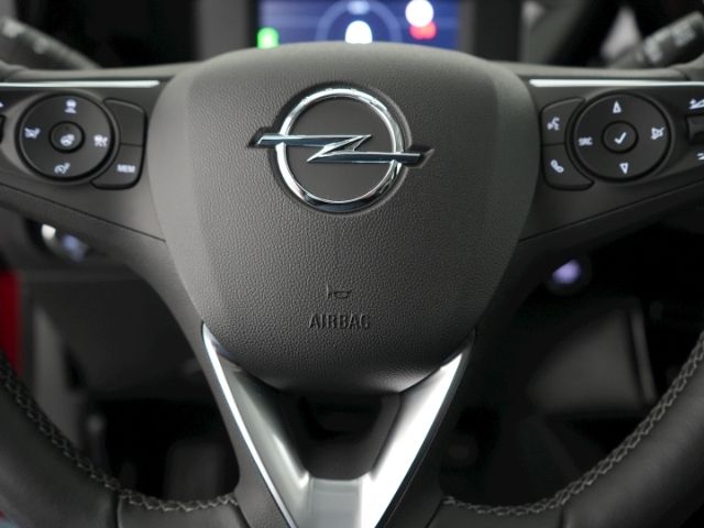 Mokka-e B ELECTRIC ELEGANCE 50kWH AT+LED LICHT+R