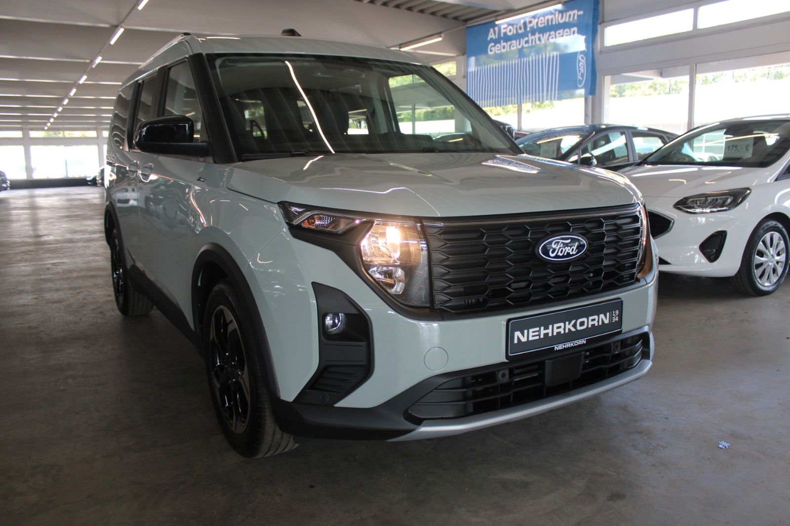 Fahrzeugabbildung Ford Tourneo Courier ACTIVE Winter + FahrerAssistPak3