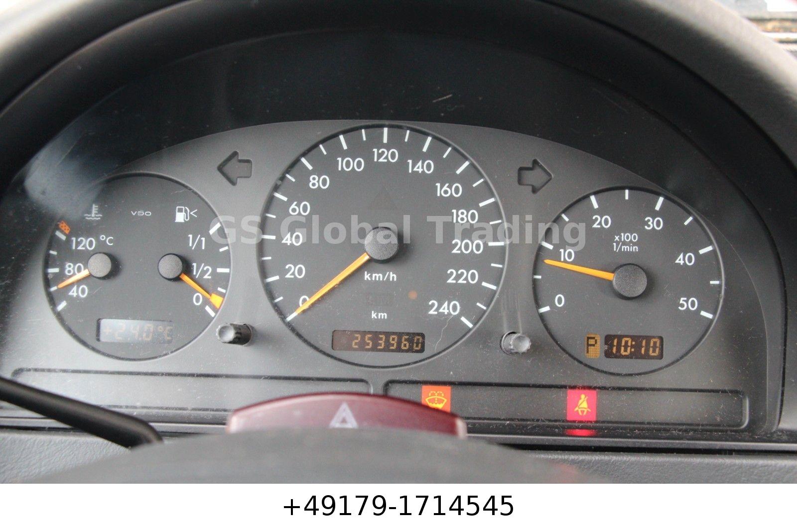 Mercedes-Benz ML270 2004 — photo 19
