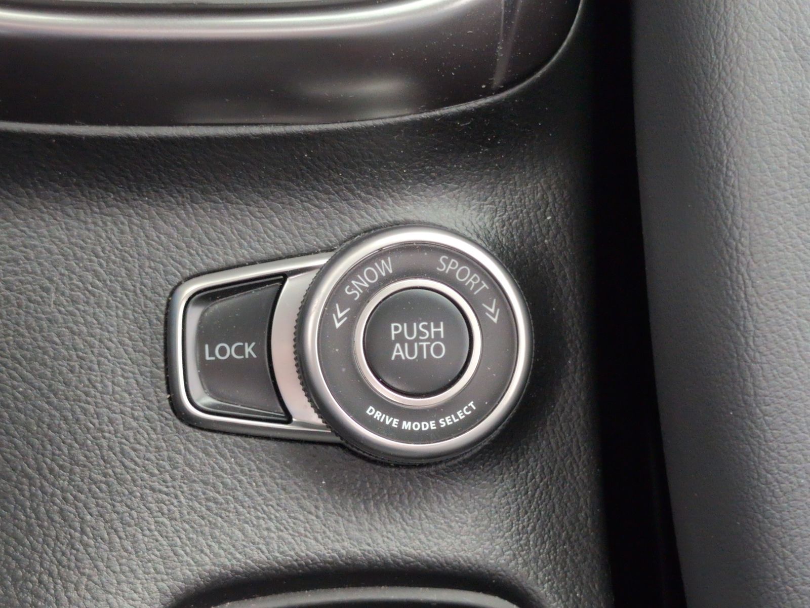 SUZUKI ANDERE S-Cross 1.4 Boosterjet Comfort ALLGRIP Navi – Bild 21