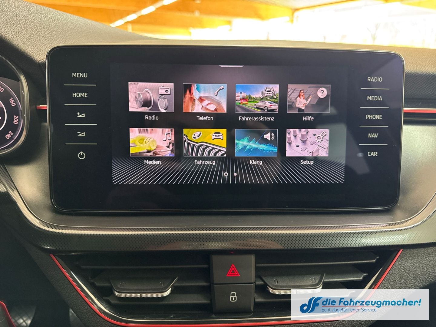 Fahrzeugabbildung SKODA Scala Ambition 1.5 TSI AHK-klappbar Navi Digital